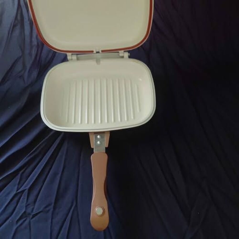 Cooks Companion double sided griddle - Picture 3 of 7